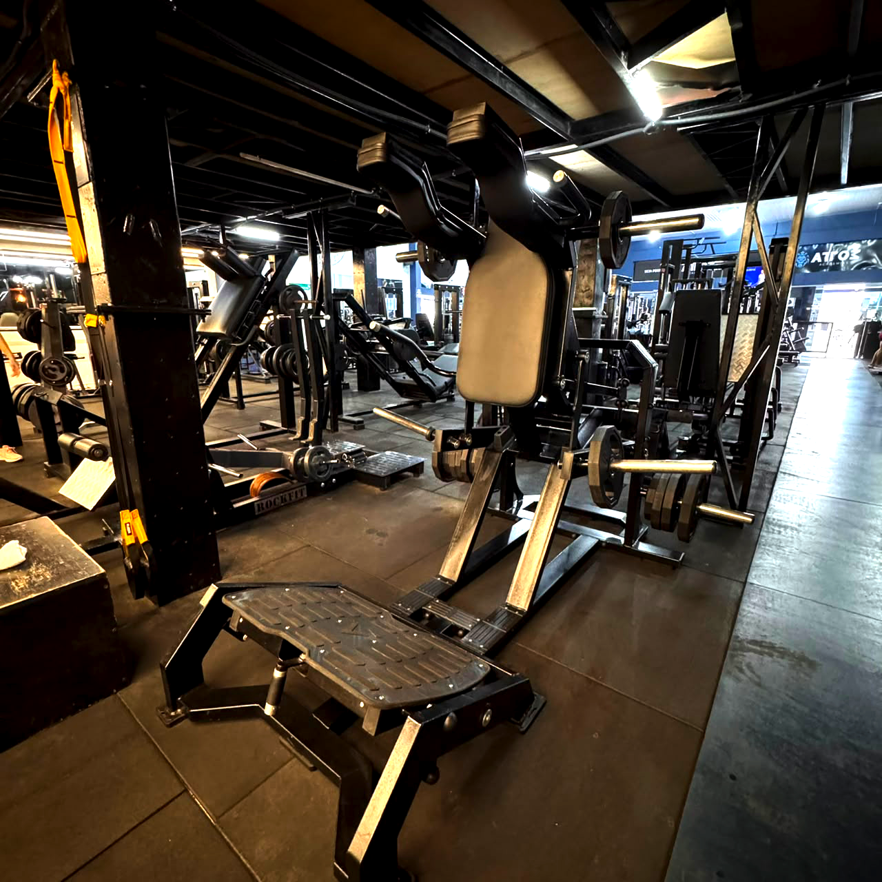 Hack squat e leg press